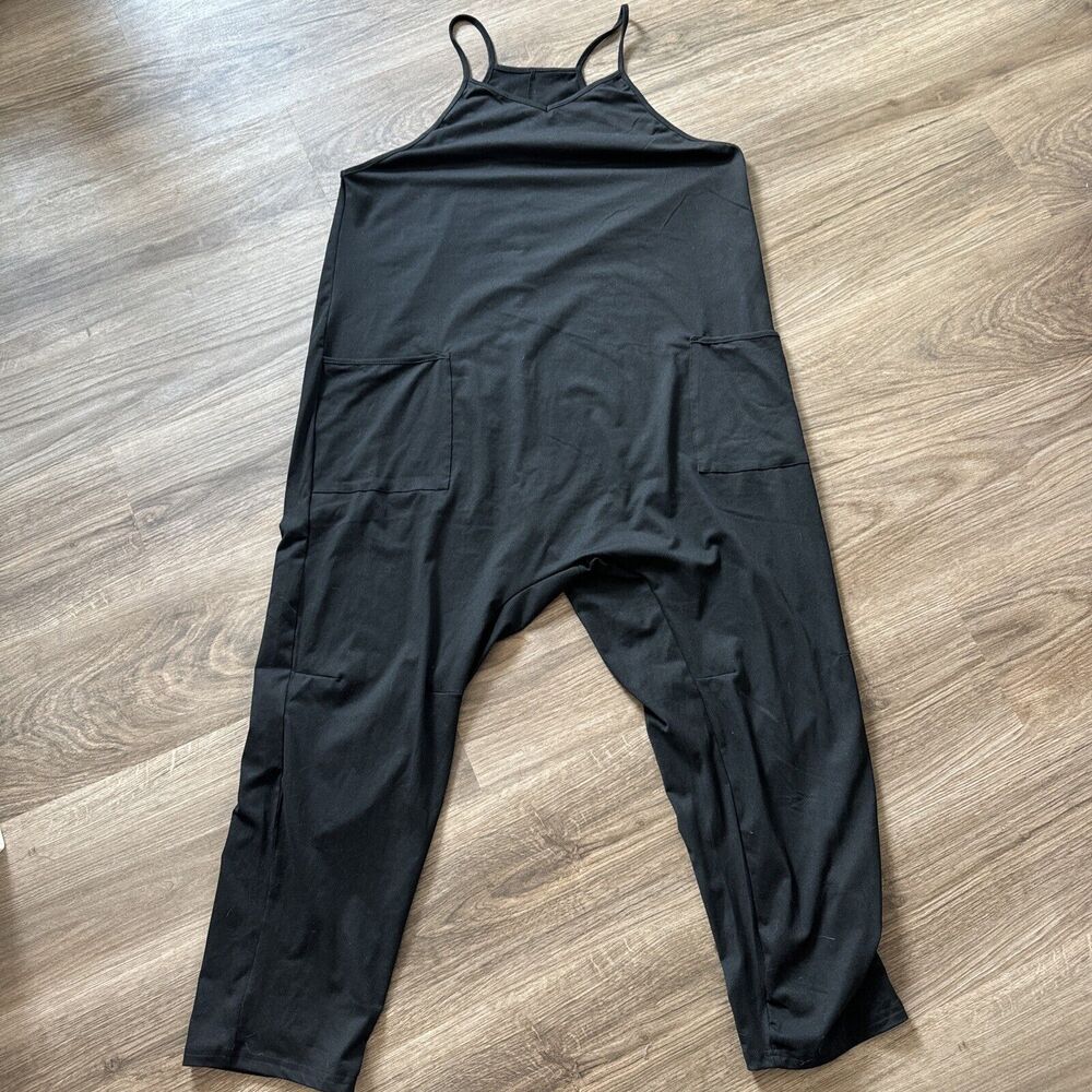 Women’s Size Large Black Jumper Overalls